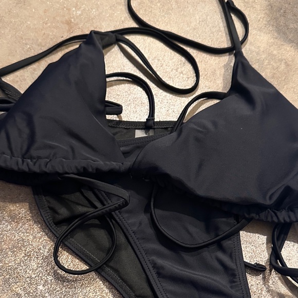 Black Strappy Bikini Set - Picture 2 of 2
